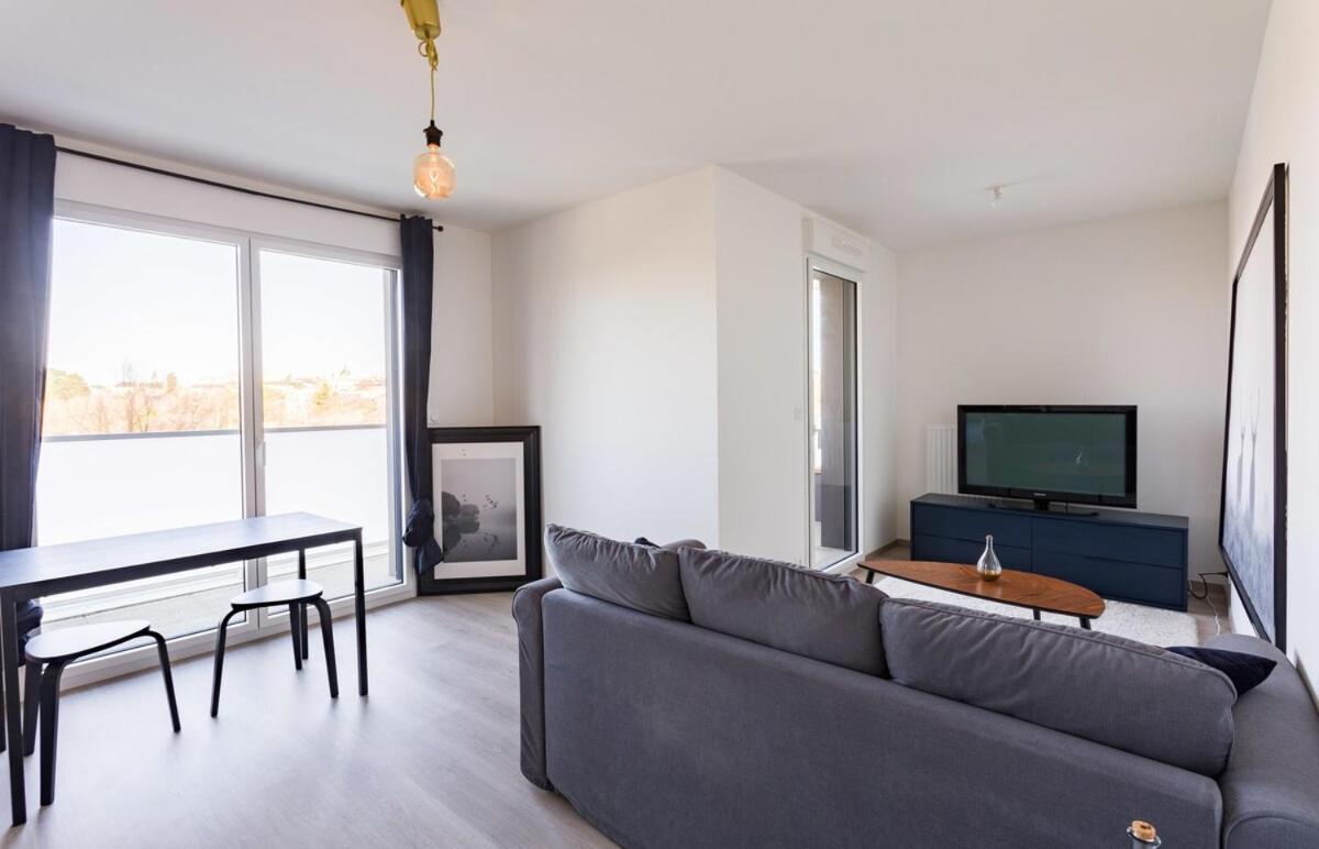 Le Rio, Appartement Avec Terrasse & Parking Rennes Exterior foto